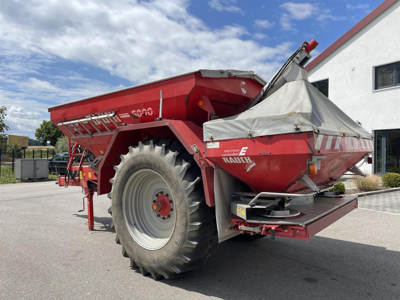 Rauch TWS 5000 Düngerwagen mit Lenkung und Streuer Axera H-EMC - Разбрасыватель удобрений: фото 4 Rauch TWS 5000 Düngerwagen mit Lenkung und Streuer Axera H-EMC - Разбрасыватель удобрений: фото 4