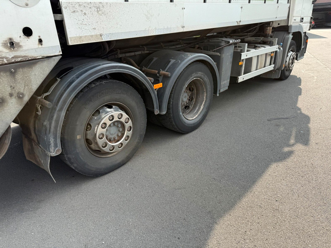 Mercedes-Benz Actros MP3 2532 6x2 Faun Rotorpress 521 - Мусоровоз: фото 4 Mercedes-Benz Actros MP3 2532 6x2 Faun Rotorpress 521 - Мусоровоз: фото 4