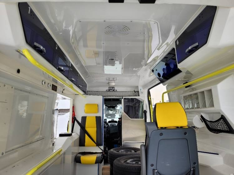 Машина скорой помощи FORD TRANSIT 2,0TDI AMBULANCE KLIMA 4.2018 EURO 6, 3 UNITS: фото 12