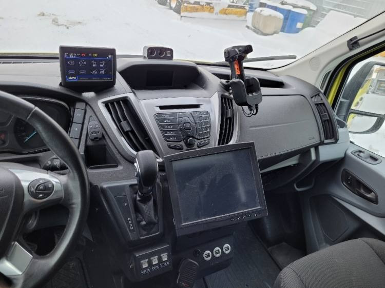 Машина скорой помощи FORD TRANSIT 2,0TDI AMBULANCE KLIMA 4.2018 EURO 6, 3 UNITS: фото 16