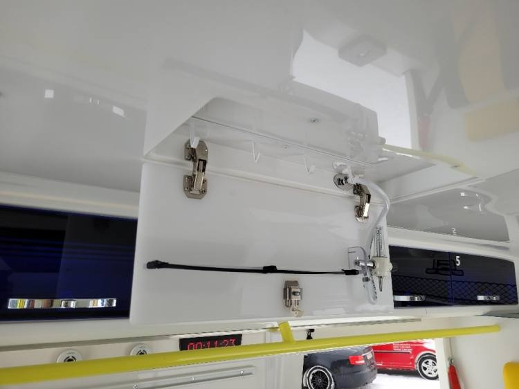 Машина скорой помощи FORD TRANSIT 2,0TDI AMBULANCE KLIMA 4.2018 EURO 6, 3 UNITS: фото 10