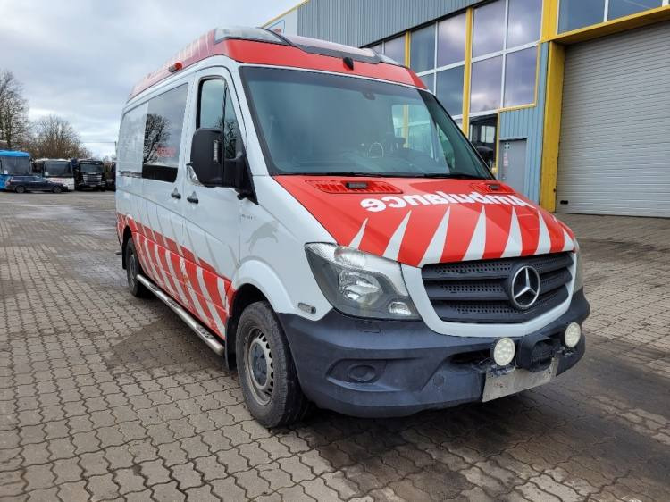 MERCEDES – BENZ SPRINTER 319 AMBULANCE (PROFILE) KLIMA, 6.2017, EURO 6 - Машина скорой помощи: фото 1 MERCEDES – BENZ SPRINTER 319 AMBULANCE (PROFILE) KLIMA, 6.2017, EURO 6 - Машина скорой помощи: фото 1