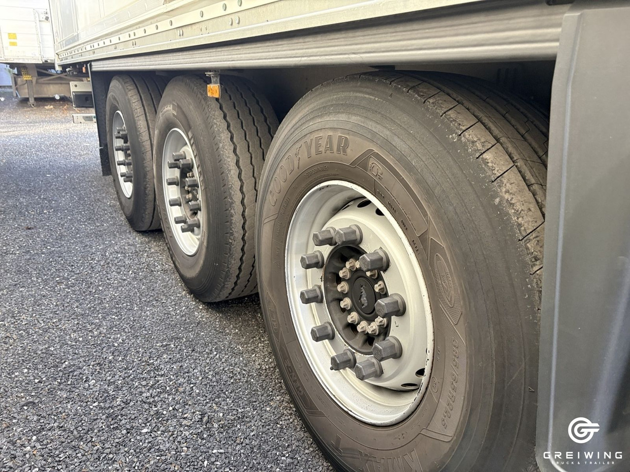 Schmitz Cargobull SKO 24 Isokoffer,Ab KW 46, Miete mögl. - Полуприцеп-фургон: фото 3 Schmitz Cargobull SKO 24 Isokoffer,Ab KW 46, Miete mögl. - Полуприцеп-фургон: фото 3