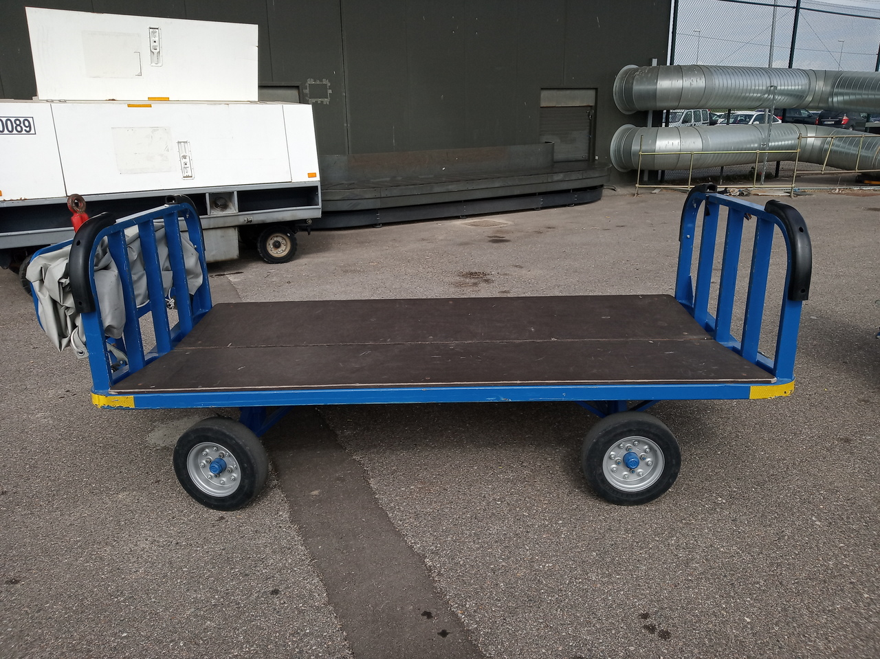 Baggage Cart FEMISA - Аэродромная техника: фото 1 Baggage Cart FEMISA - Аэродромная техника: фото 1
