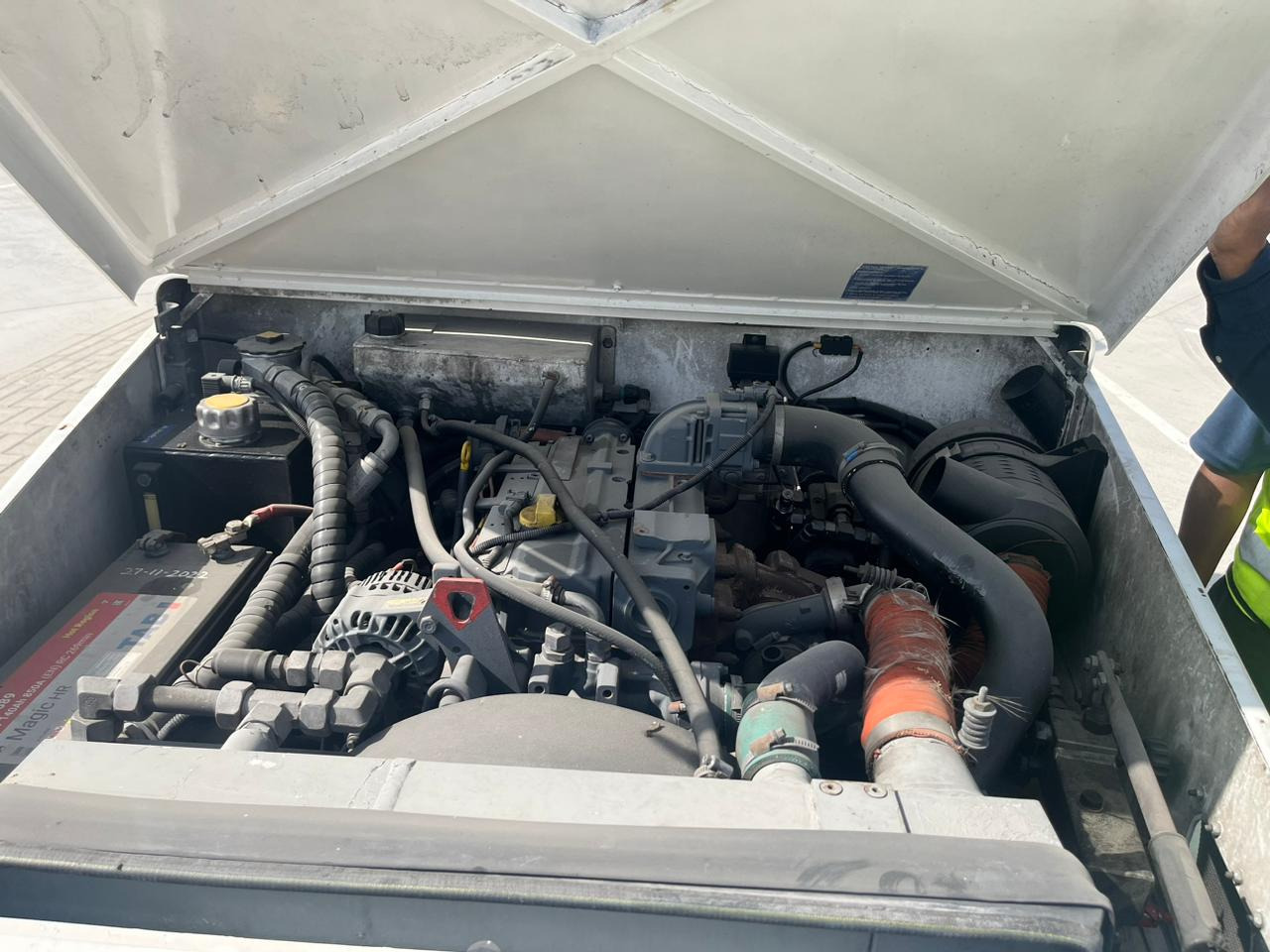 Schopf Rofan ZDi Diesel Tractor 8Tons - Аэродромный тягач: фото 5 Schopf Rofan ZDi Diesel Tractor 8Tons - Аэродромный тягач: фото 5