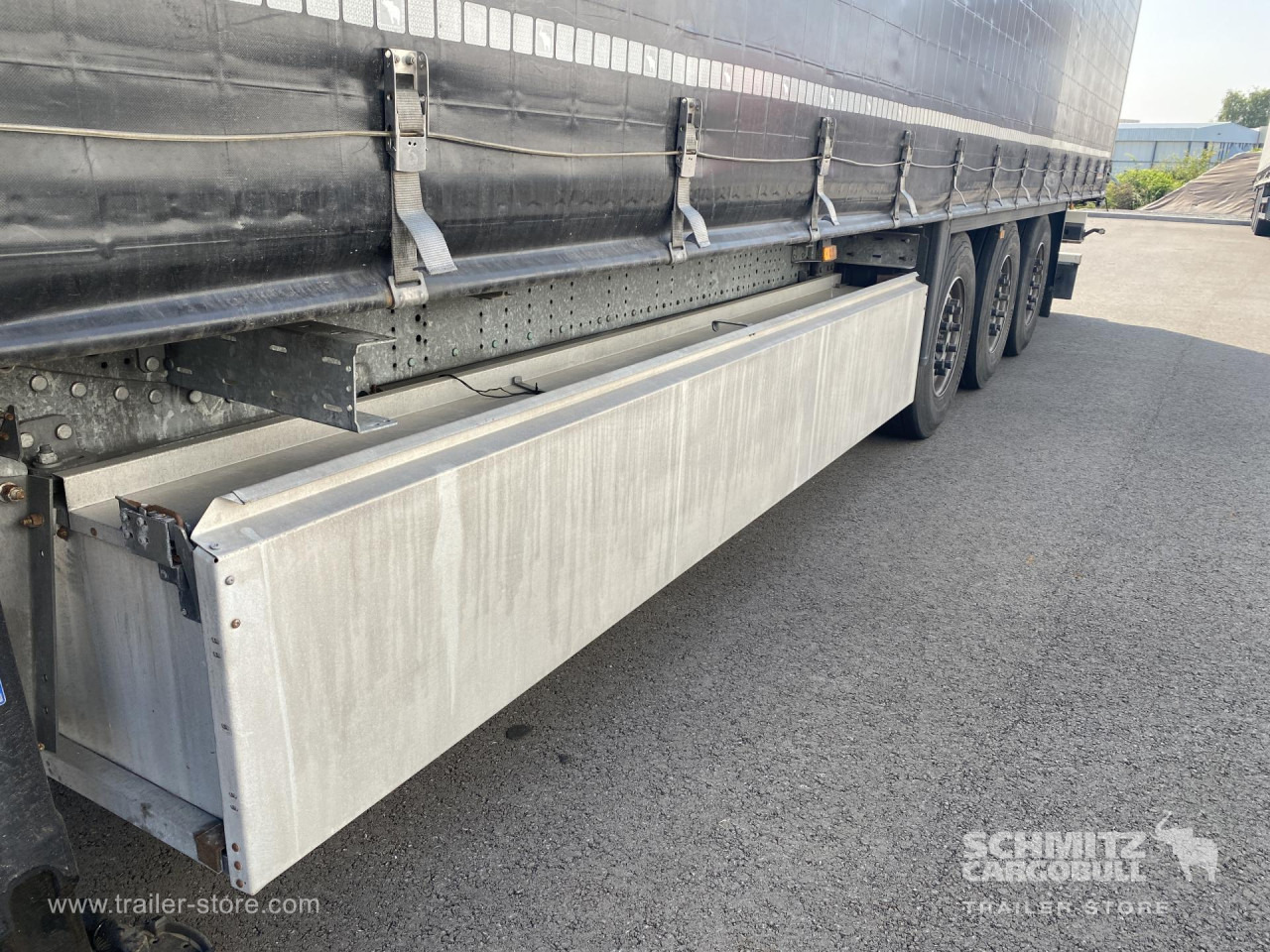 SCHMITZ Curtainsider Standard - Тентованный полуприцеп: фото 2 SCHMITZ Curtainsider Standard - Тентованный полуприцеп: фото 2