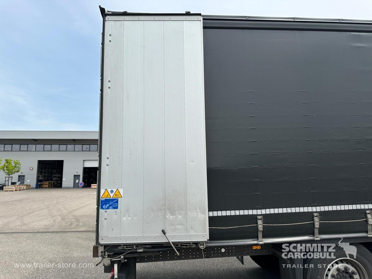 SCHMITZ Curtainsider Standard - Тентованный полуприцеп: фото 4 SCHMITZ Curtainsider Standard - Тентованный полуприцеп: фото 4