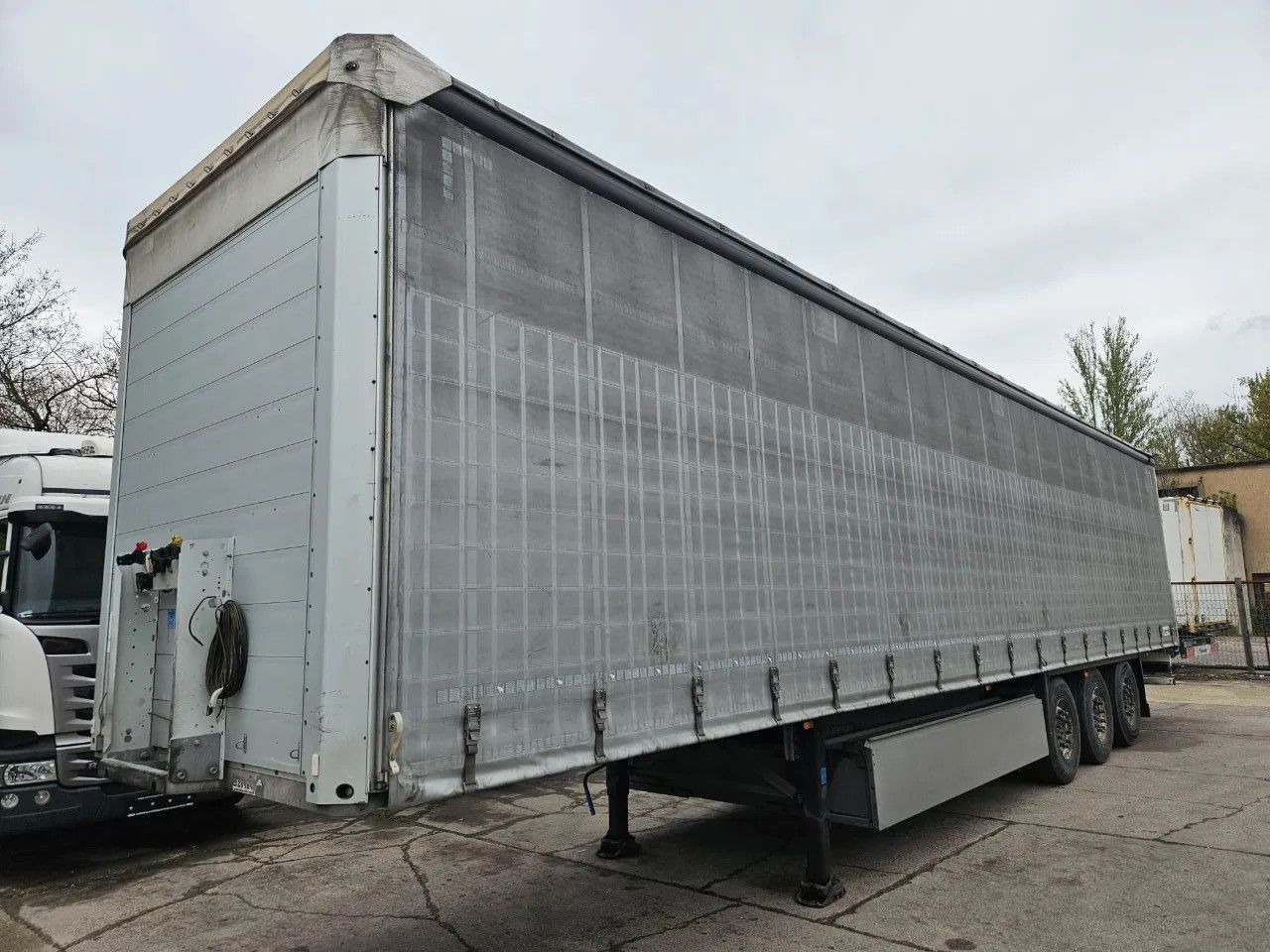 Schmitz Cargobull SCB S3T Side Curtains - Standard - Тентованный полуприцеп: фото 1 Schmitz Cargobull SCB S3T Side Curtains - Standard - Тентованный полуприцеп: фото 1