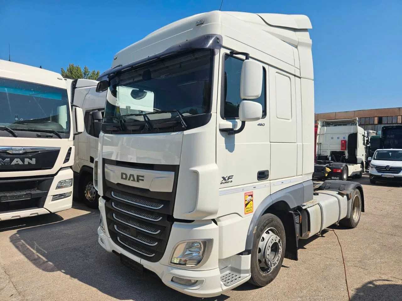 DAF XF 460 Mega Standklima Space Cab - Тягач: фото 1 DAF XF 460 Mega Standklima Space Cab - Тягач: фото 1