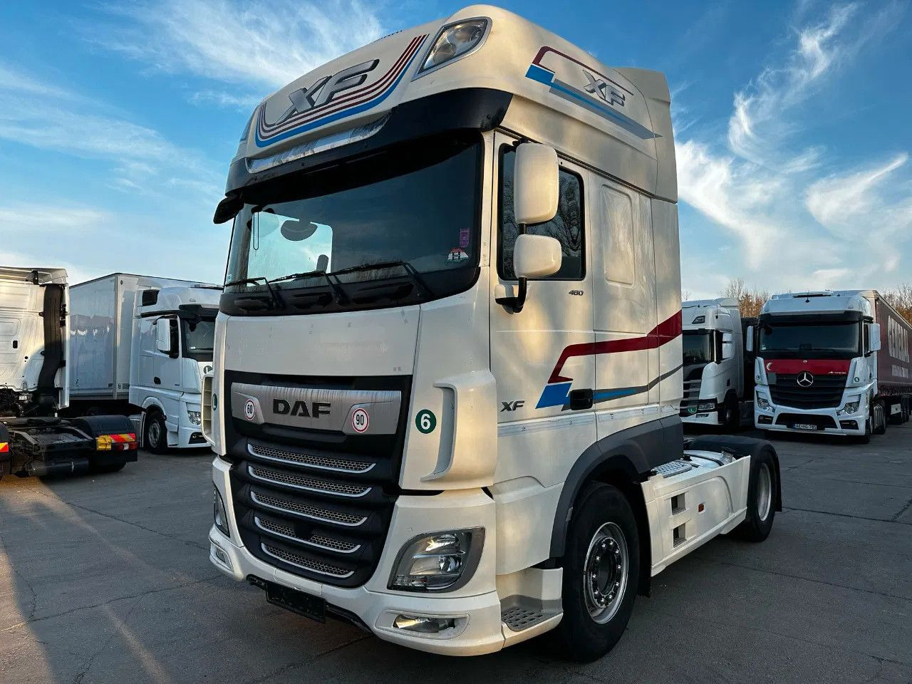 DAF XF 480 SSC Standard - Stand Klima - Frigo - HYVA - Тягач: фото 1 DAF XF 480 SSC Standard - Stand Klima - Frigo - HYVA - Тягач: фото 1