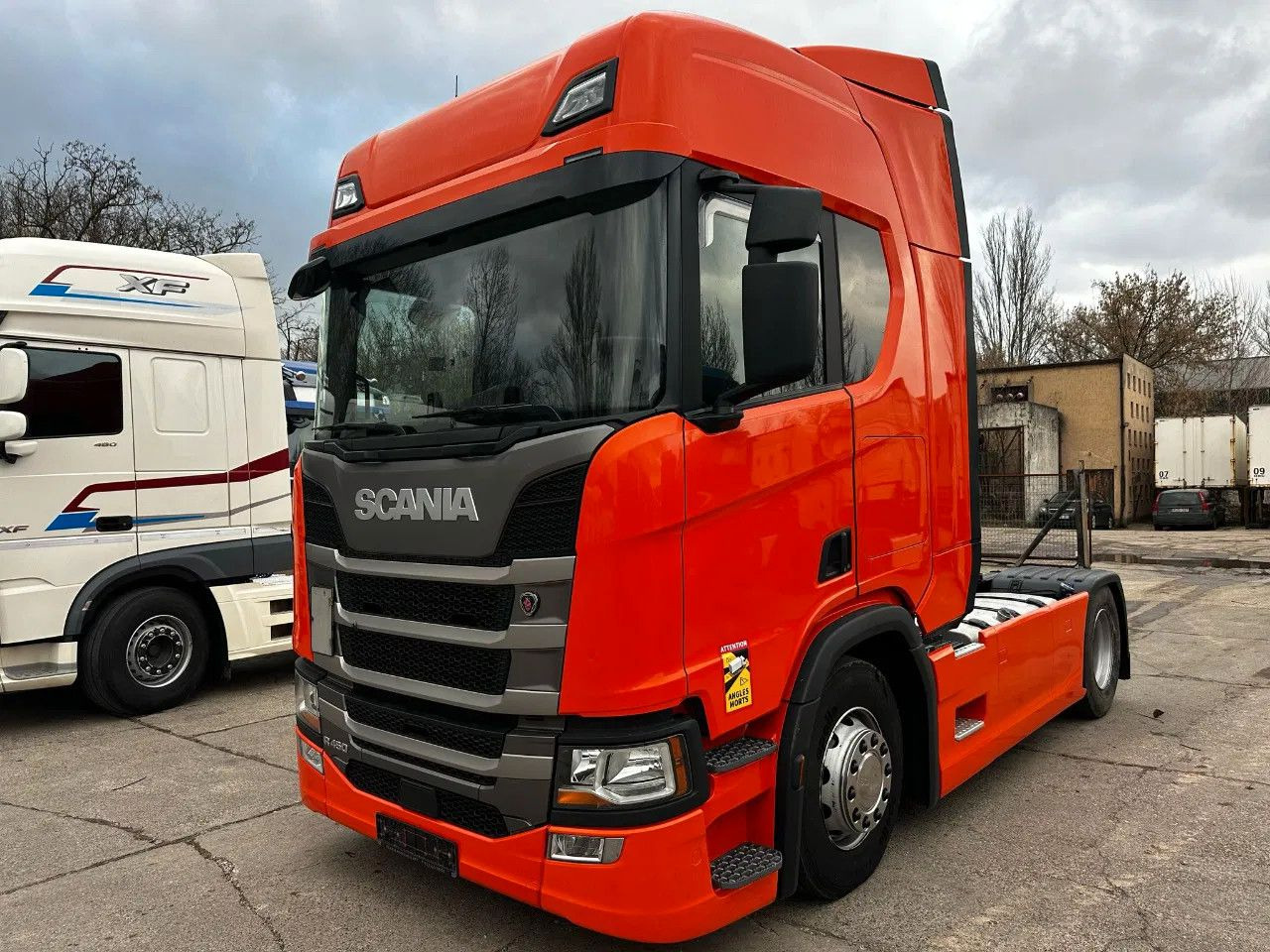 Scania R450 PTO, Standklima, Navi, Night protect - Тягач: фото 1 Scania R450 PTO, Standklima, Navi, Night protect - Тягач: фото 1