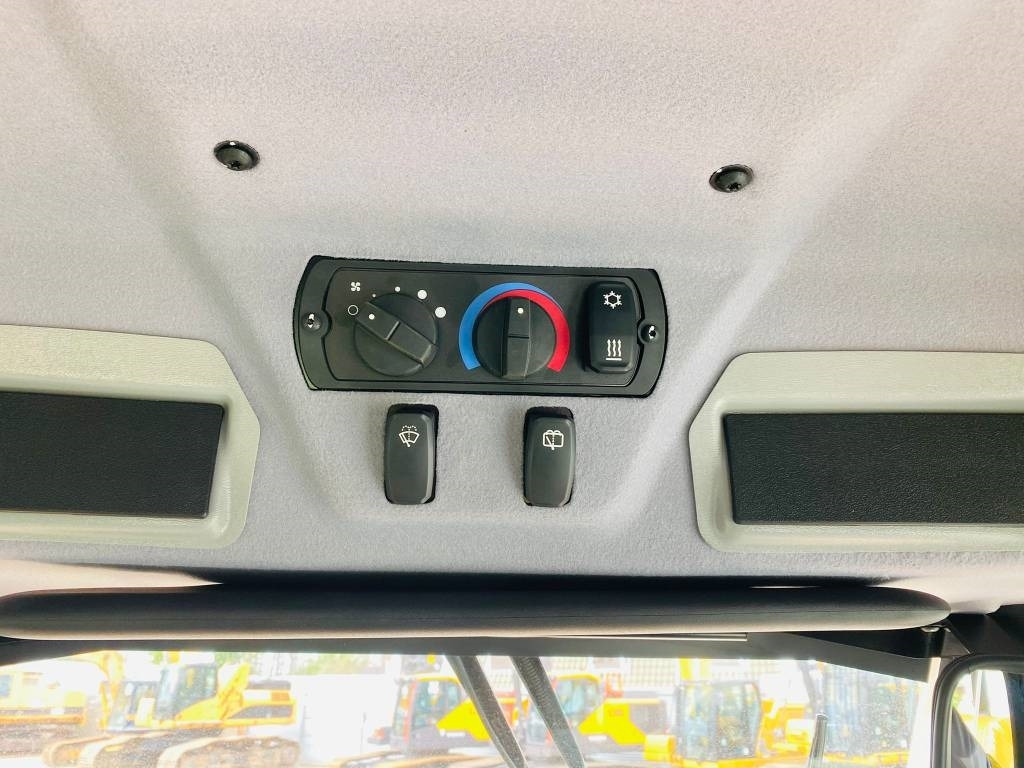 Компактор CAT CS 10 GC: фото 8 Компактор CAT CS 10 GC: фото 8