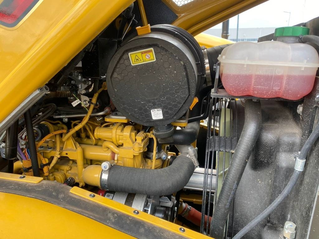 Компактор CAT CS 10 GC: фото 9 Компактор CAT CS 10 GC: фото 9