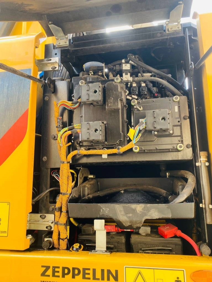 Перегружатель CAT mh3024: фото 9