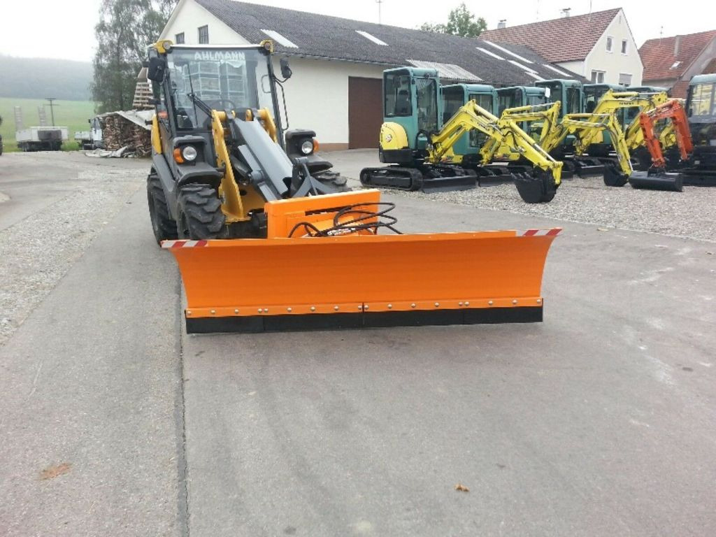 Kramer Schneeschild 2,6m 750, 5075, 850, 950, 1150 - Отвал для снега для Коммунальной и специальной техники: фото 1 Kramer Schneeschild 2,6m 750, 5075, 850, 950, 1150 - Отвал для снега для Коммунальной и специальной техники: фото 1