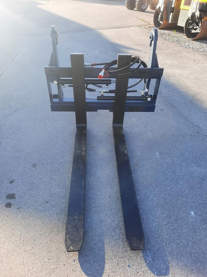 Palettengabel mit hydraulisch verstellb. Zinken Volvo Aufnahme - Вилы: фото 2 Palettengabel mit hydraulisch verstellb. Zinken Volvo Aufnahme - Вилы: фото 2