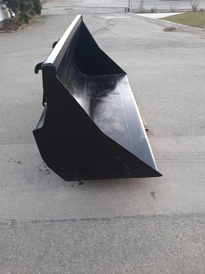 Schaufel 2,4m Teleskoplader Radlader Universalschaufel Genie - Ковш для погрузчика: фото 2 Schaufel 2,4m Teleskoplader Radlader Universalschaufel Genie - Ковш для погрузчика: фото 2
