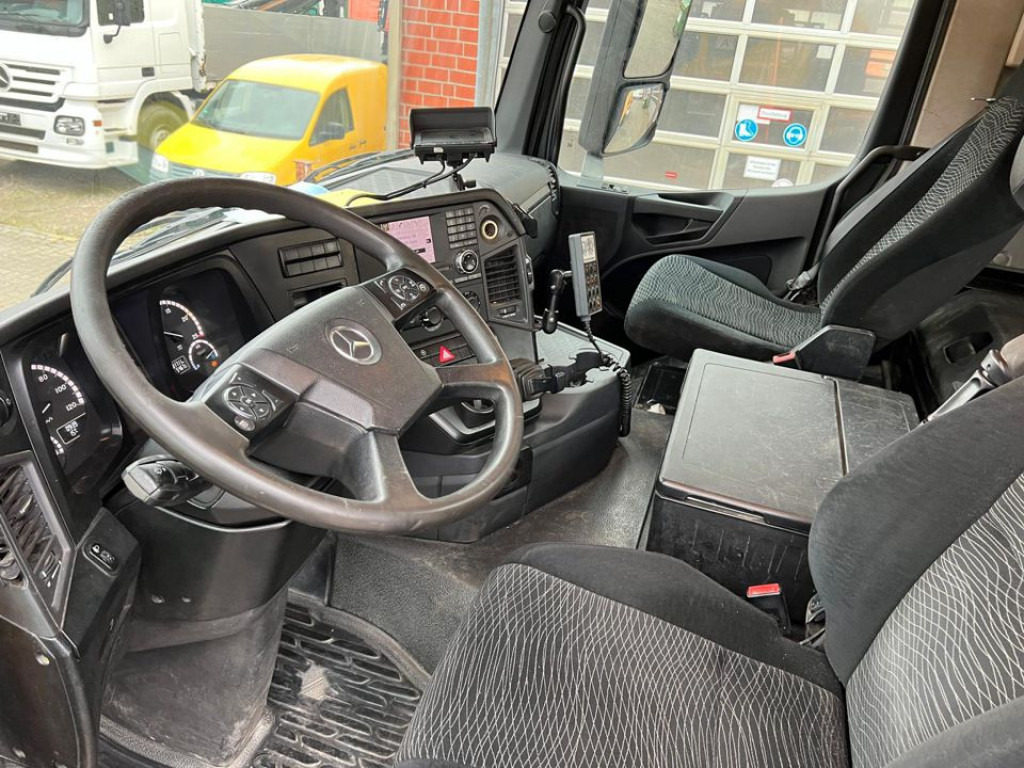 MERCEDES-BENZ Arocs 3240 B 8x4 Betonmischer Deutsch Top Liebherr - Грузовик: фото 5 MERCEDES-BENZ Arocs 3240 B 8x4 Betonmischer Deutsch Top Liebherr - Грузовик: фото 5