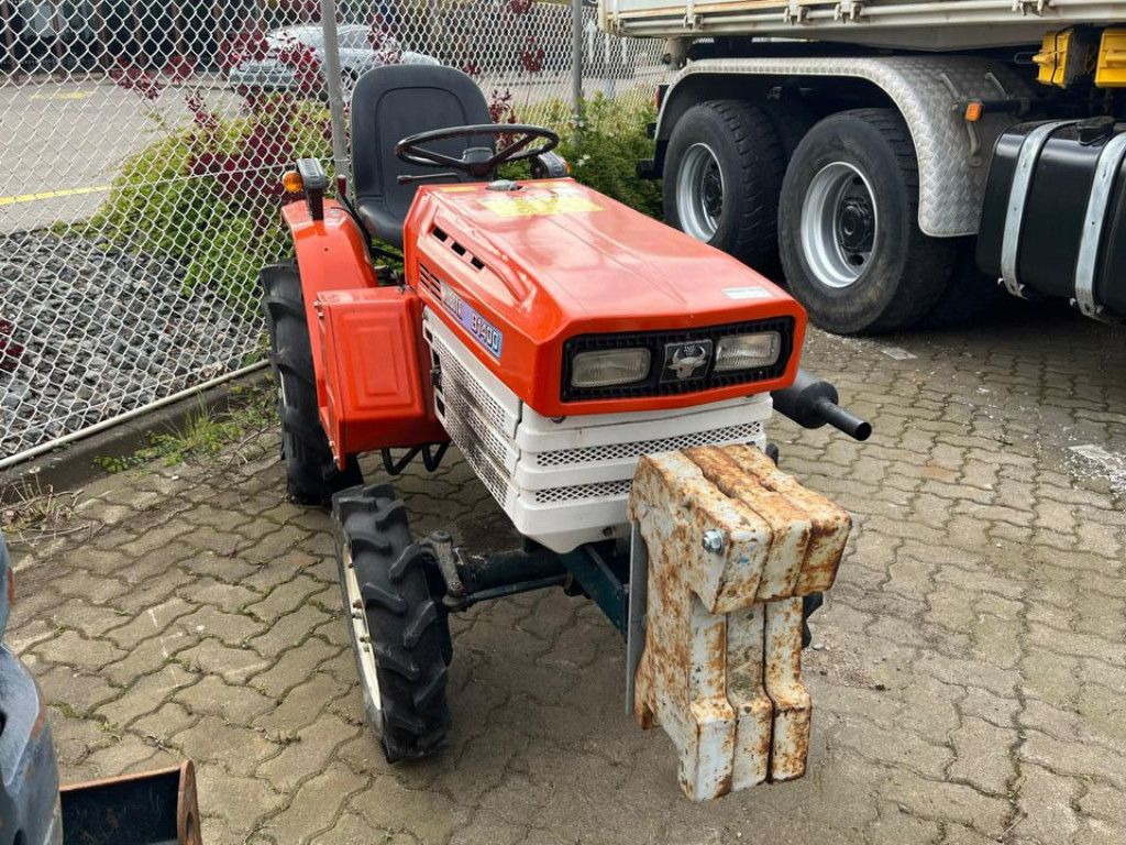 Kubota Trecker 1400 Diverse mit Zapfwelle am Heck und H - Трактор: фото 2 Kubota Trecker 1400 Diverse mit Zapfwelle am Heck und H - Трактор: фото 2