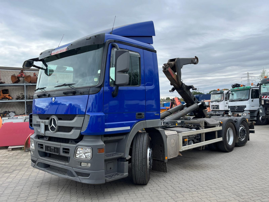 MERCEDES-BENZ Actros 2541 L6x2 Abrollkipper Meiller Schub+Knick - Крюковой мультилифт: фото 1 MERCEDES-BENZ Actros 2541 L6x2 Abrollkipper Meiller Schub+Knick - Крюковой мультилифт: фото 1