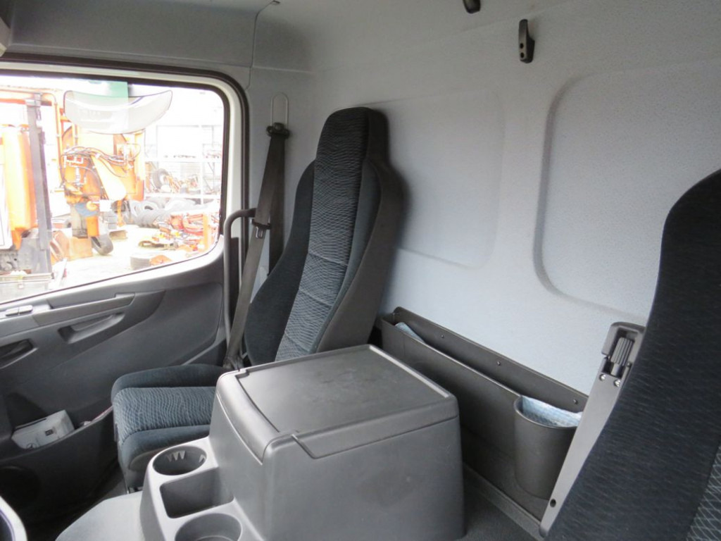 MERCEDES-BENZ Atego 1224 L Pritsche LBW LBW 1.5to - Тентованный грузовик: фото 3 MERCEDES-BENZ Atego 1224 L Pritsche LBW LBW 1.5to - Тентованный грузовик: фото 3