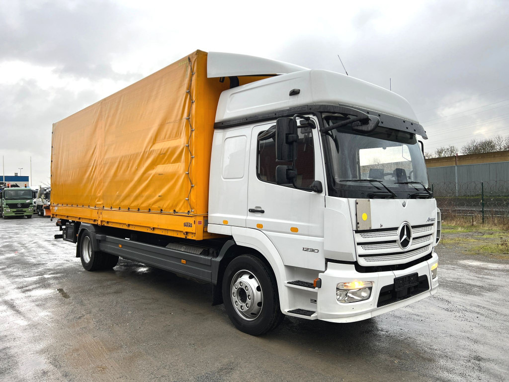 MERCEDES-BENZ Atego 1230 L Pritsche LBW Lg.Fhs Hochd. 7,2m+LBW - Тентованный грузовик: фото 2 MERCEDES-BENZ Atego 1230 L Pritsche LBW Lg.Fhs Hochd. 7,2m+LBW - Тентованный грузовик: фото 2