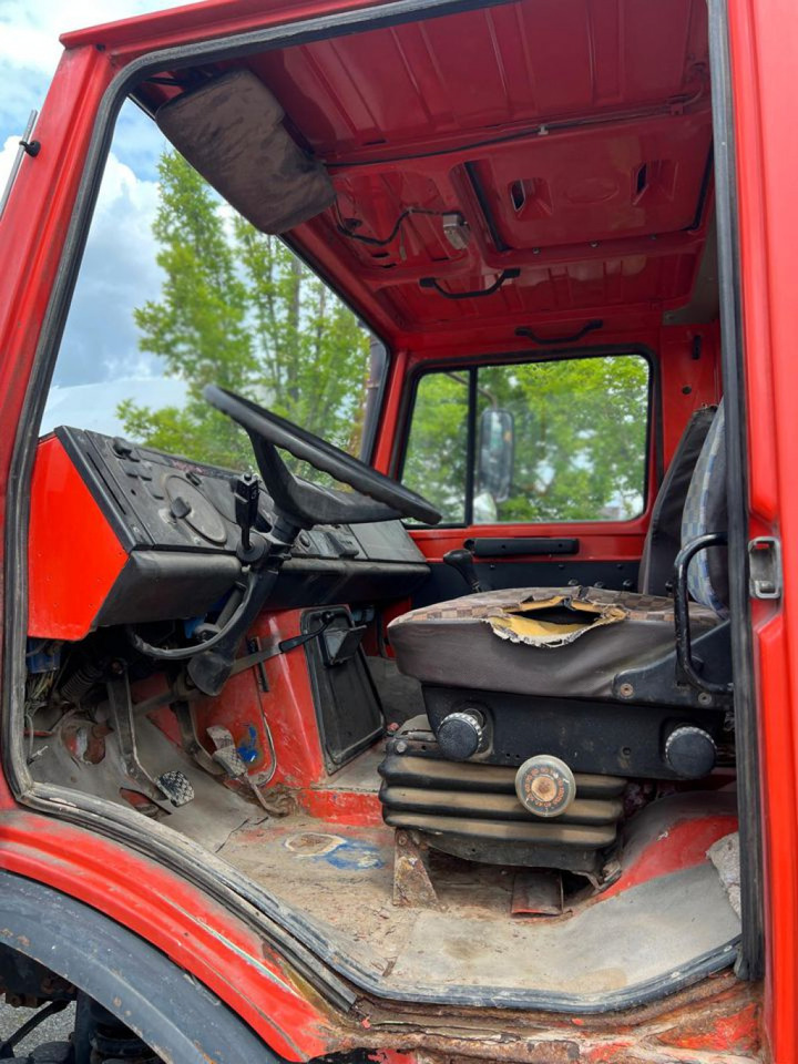 Самосвал MERCEDES-BENZ Unimog U 424 2-Achs Allradkipper Front+Heckhydraulik Besen: фото 6 Самосвал MERCEDES-BENZ Unimog U 424 2-Achs Allradkipper Front+Heckhydraulik Besen: фото 6