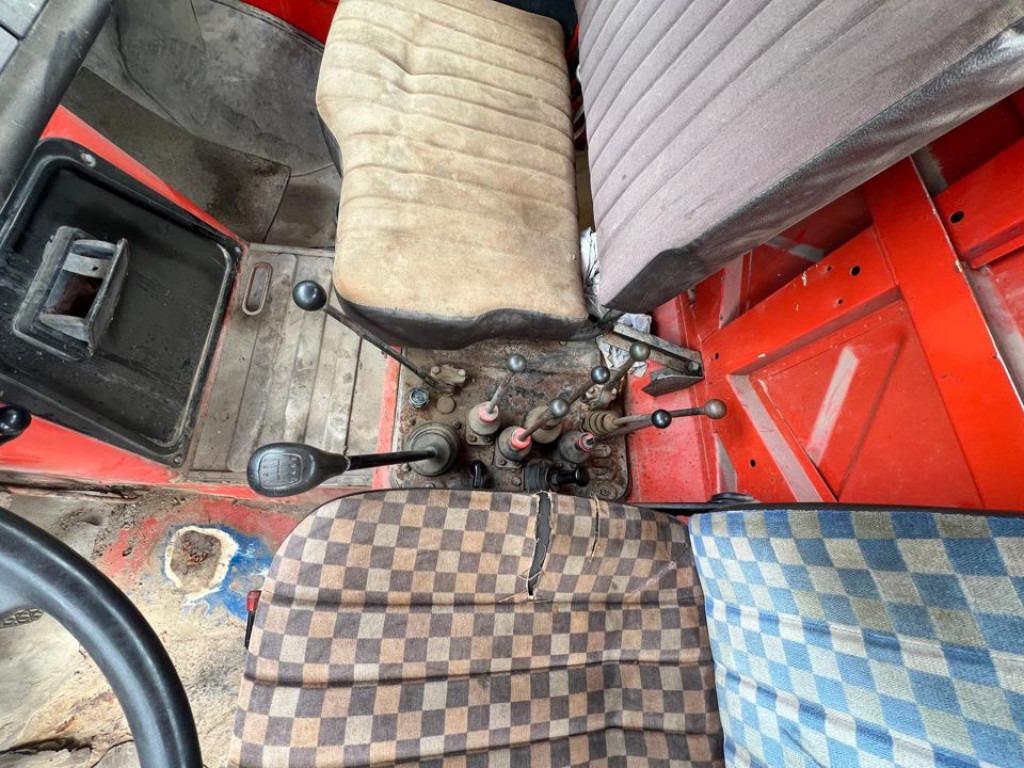 Самосвал MERCEDES-BENZ Unimog U 424 2-Achs Allradkipper Front+Heckhydraulik Besen: фото 8 Самосвал MERCEDES-BENZ Unimog U 424 2-Achs Allradkipper Front+Heckhydraulik Besen: фото 8