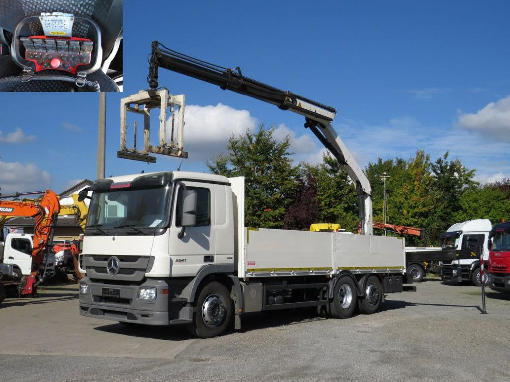Mercedes-Benz Actros 2541 L6x2 Pritsche Heckkran Funk - Автоманипулятор, Грузовик бортовой/ Платформа: фото 1 Mercedes-Benz Actros 2541 L6x2 Pritsche Heckkran Funk - Автоманипулятор, Грузовик бортовой/ Платформа: фото 1