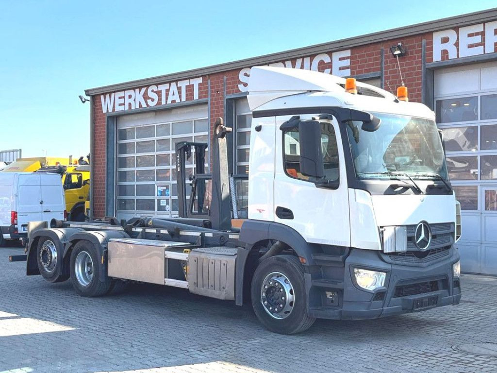 Mercedes-Benz Actros 2543 L 6x2 Abrollkipper MeillerLenk/Lift - Крюковой мультилифт: фото 2 Mercedes-Benz Actros 2543 L 6x2 Abrollkipper MeillerLenk/Lift - Крюковой мультилифт: фото 2
