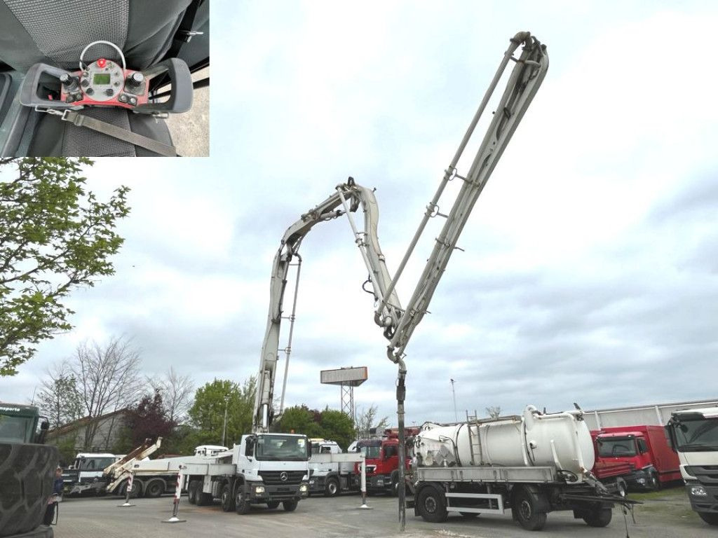 Mercedes-Benz Actros 3241 B 8x4 Betonpumpe Putzmeister 42m - Автобетононасос: фото 4 Mercedes-Benz Actros 3241 B 8x4 Betonpumpe Putzmeister 42m - Автобетононасос: фото 4