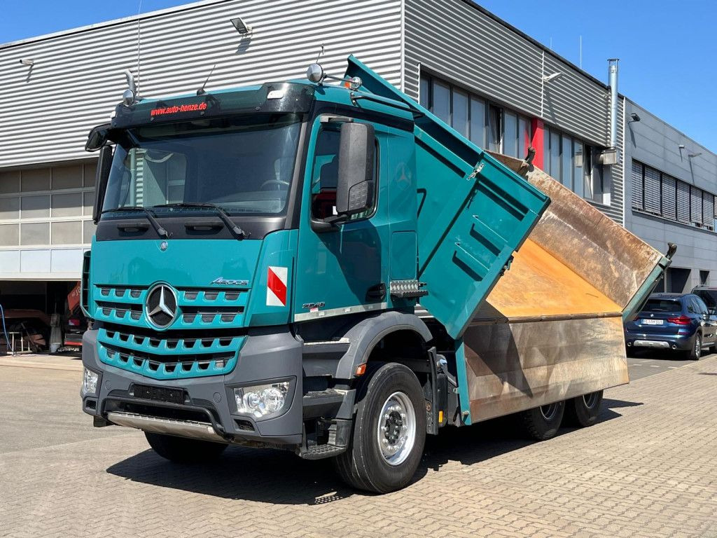 Mercedes-Benz Arocs 2648 6x4 3-Achs Kipper Bordmatik - Самосвал: фото 1 Mercedes-Benz Arocs 2648 6x4 3-Achs Kipper Bordmatik - Самосвал: фото 1