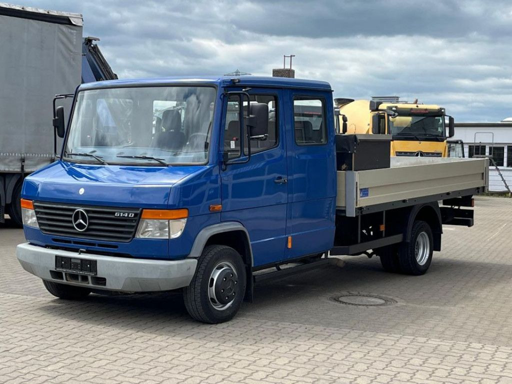 Mercedes-Benz Vario 614 D Pritsche Doppelkabine LKW Motor 4.3 - Малотоннажный бортовой грузовик, Грузопассажирский фургон: фото 1 Mercedes-Benz Vario 614 D Pritsche Doppelkabine LKW Motor 4.3 - Малотоннажный бортовой грузовик, Грузопассажирский фургон: фото 1