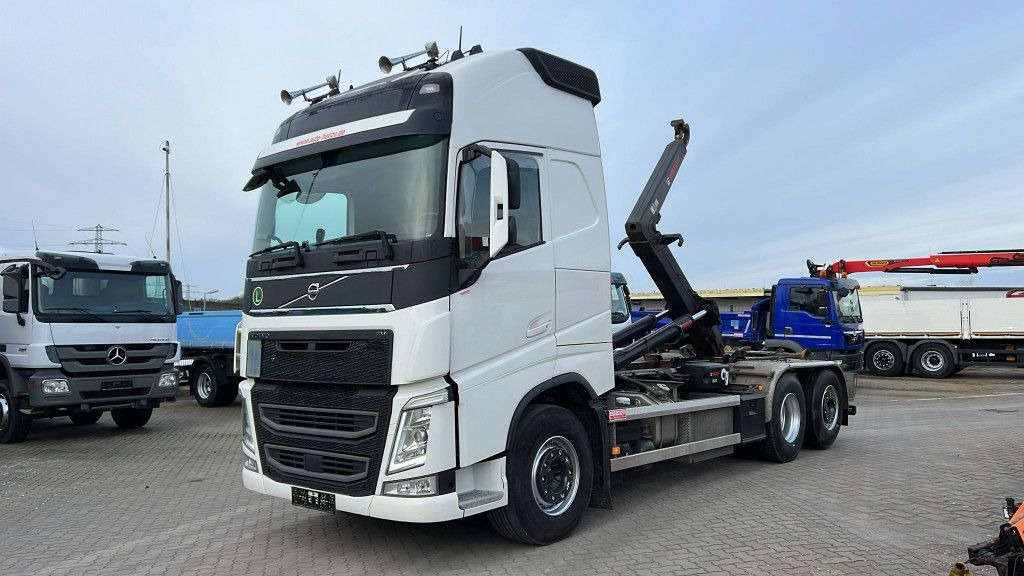 Volvo FH 500 6x2 Abrollkipper Funkfernbedienung - Крюковой мультилифт: фото 1 Volvo FH 500 6x2 Abrollkipper Funkfernbedienung - Крюковой мультилифт: фото 1