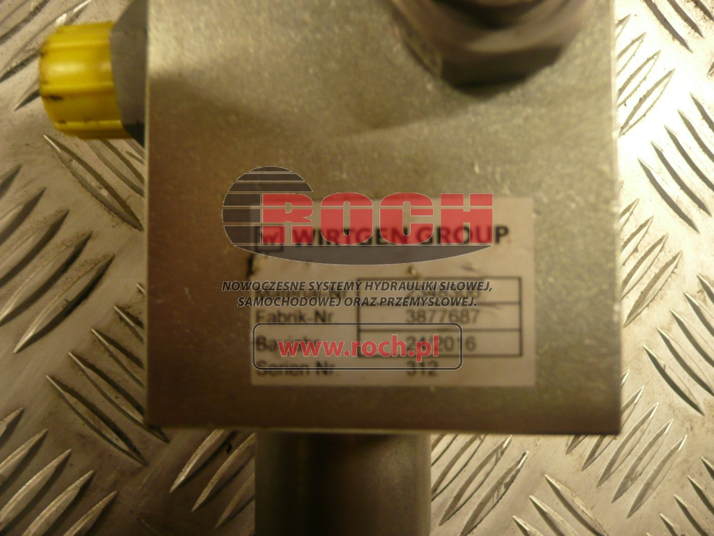 WIRTGEN 2349306 3877687- 1 SEKCYJNY + 03877655A 160323023P + 3091665  12VDC 5,4 OHM X 2 - Гидравлический клапан: фото 1 WIRTGEN 2349306 3877687- 1 SEKCYJNY + 03877655A 160323023P + 3091665  12VDC 5,4 OHM X 2 - Гидравлический клапан: фото 1
