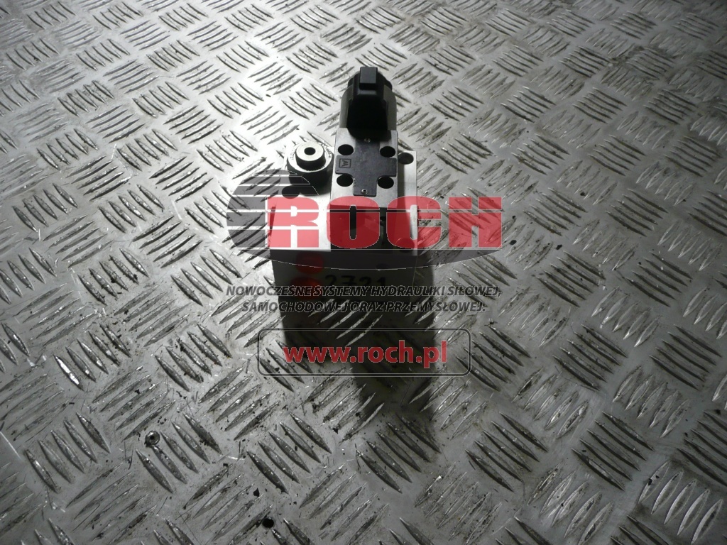 WIRTGEN 2477453 33094001 - 1 SEKCYJNY + PRM2-042Z 11/12-24E12/M 2504580 8000153 33115200 + 30754900 - Гидравлический клапан: фото 1 WIRTGEN 2477453 33094001 - 1 SEKCYJNY + PRM2-042Z 11/12-24E12/M 2504580 8000153 33115200 + 30754900 - Гидравлический клапан: фото 1