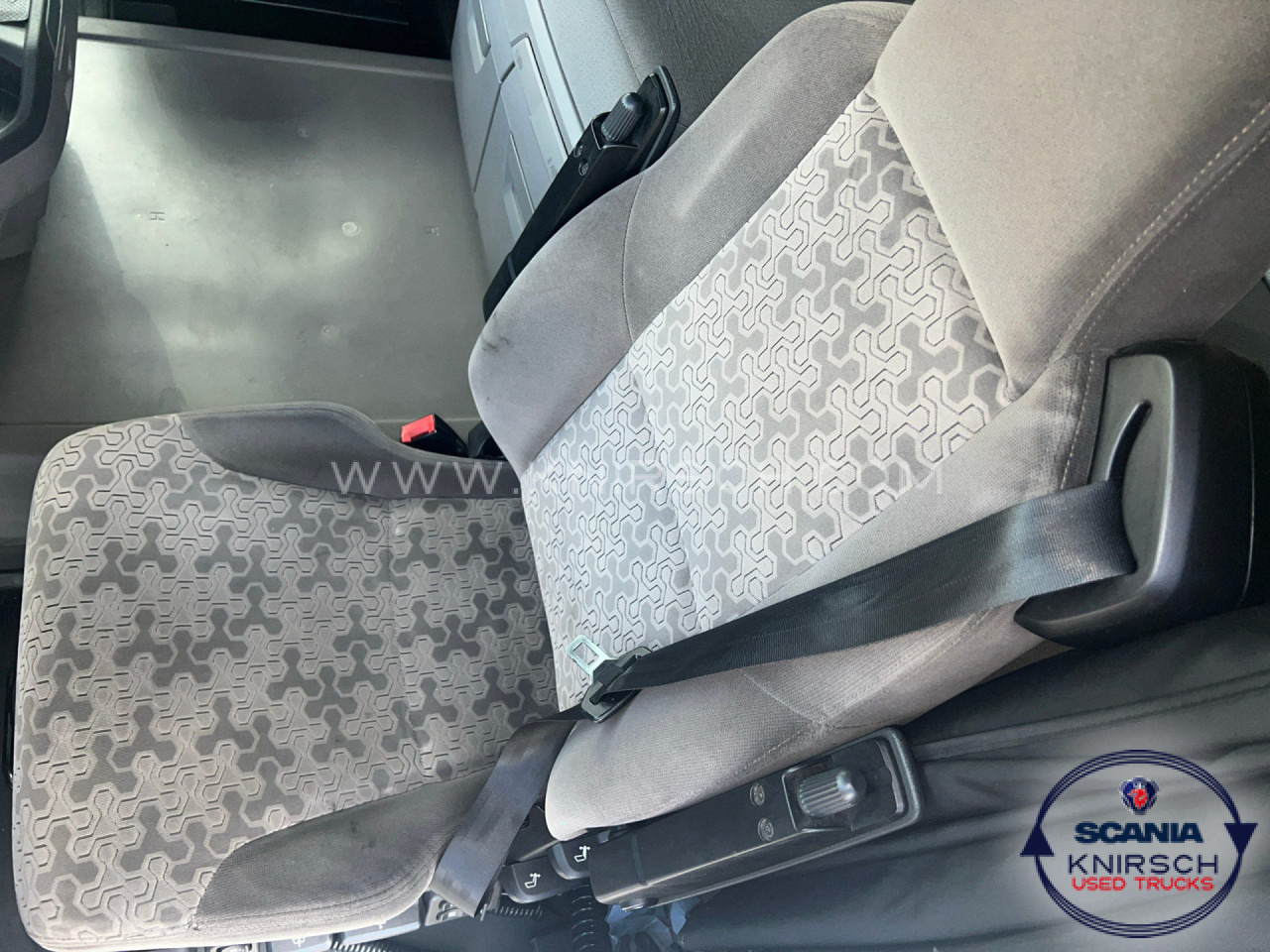 SCANIA R 410 A4x2NA LNG-GAS - Тягач: фото 4 SCANIA R 410 A4x2NA LNG-GAS - Тягач: фото 4