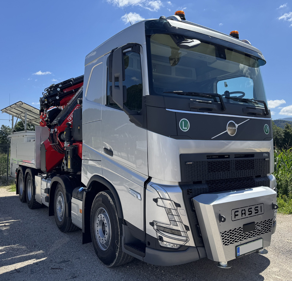 VOLVO Hiab Palfinger Fassi F1450-8 JIB-6 - Автоманипулятор: фото 1 VOLVO Hiab Palfinger Fassi F1450-8 JIB-6 - Автоманипулятор: фото 1