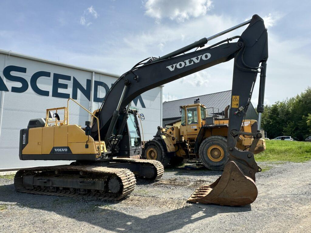 Volvo EC220EL - Гусеничный экскаватор: фото 1 Volvo EC220EL - Гусеничный экскаватор: фото 1