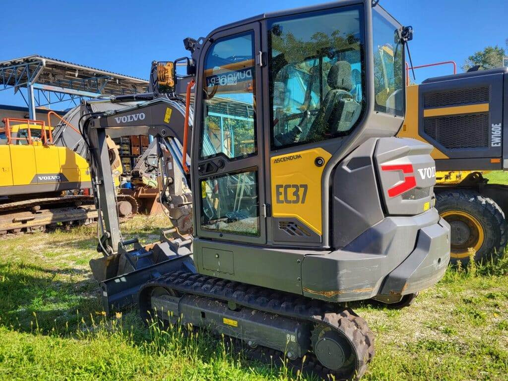 Volvo EC37F - Мини-экскаватор: фото 3 Volvo EC37F - Мини-экскаватор: фото 3