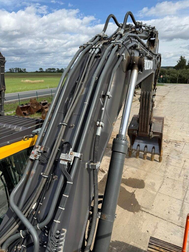 Гусеничный экскаватор Volvo EC380ENL: фото 8