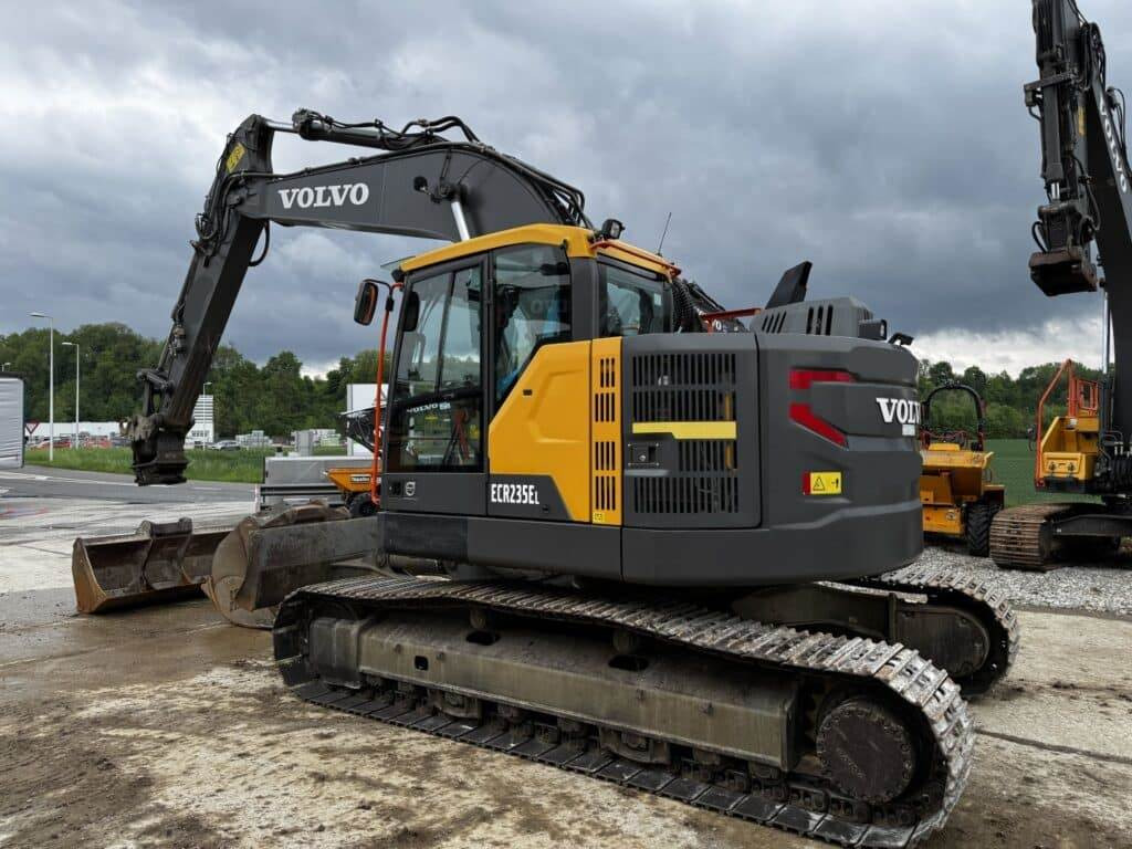 Volvo ECR235EL - Гусеничный экскаватор: фото 3 Volvo ECR235EL - Гусеничный экскаватор: фото 3