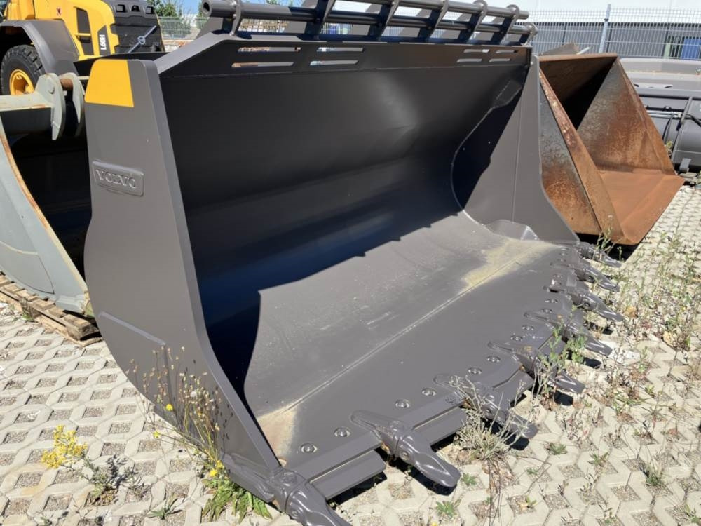 Volvo Schaufel mit Zähnen - Ковш: фото 1 Volvo Schaufel mit Zähnen - Ковш: фото 1