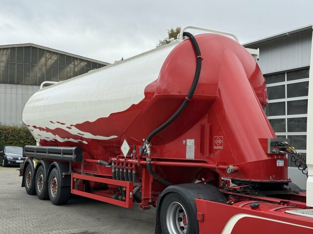 Feldbinder EUT 54.3 liegend. Silo 54.000 Liter 3 Achs - Полуприцеп цистерна для сыпучих грузов: фото 1 Feldbinder EUT 54.3 liegend. Silo 54.000 Liter 3 Achs - Полуприцеп цистерна для сыпучих грузов: фото 1