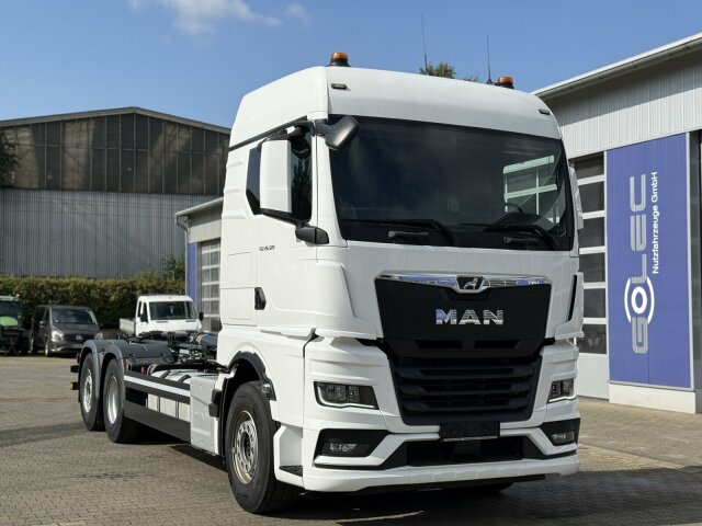 MAN TGX 26.520 6x2 Abrollkipper MEILLER RS 21.70 - Крюковой мультилифт: фото 1 MAN TGX 26.520 6x2 Abrollkipper MEILLER RS 21.70 - Крюковой мультилифт: фото 1