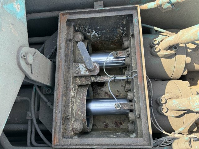 Автобетононасос Mercedes-Benz AROCS 2844 6x4 Euro 6 Betonpumpe SERMAC 5Z33: фото 14 Автобетононасос Mercedes-Benz AROCS 2844 6x4 Euro 6 Betonpumpe SERMAC 5Z33: фото 14