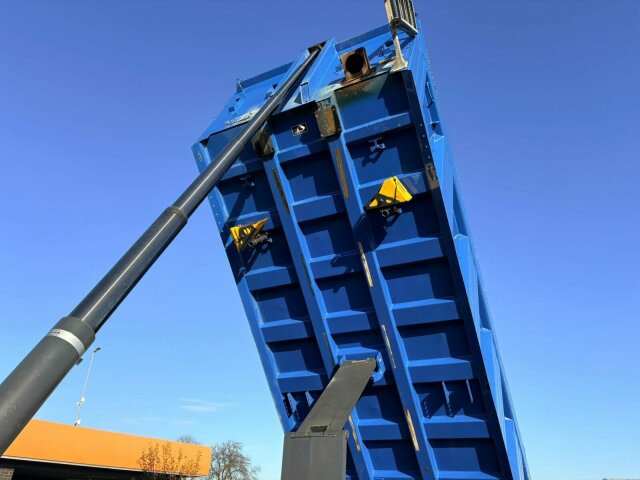 Mercedes-Benz AROCS 4145 8x8 EURO6 Muldenkipper - Самосвал: фото 5 Mercedes-Benz AROCS 4145 8x8 EURO6 Muldenkipper - Самосвал: фото 5