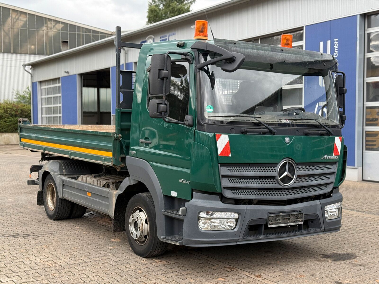Mercedes-Benz ATEGO 824 4x2 BB Dreiseitenkipper MEILLER - Малотоннажный самосвал: фото 1 Mercedes-Benz ATEGO 824 4x2 BB Dreiseitenkipper MEILLER - Малотоннажный самосвал: фото 1