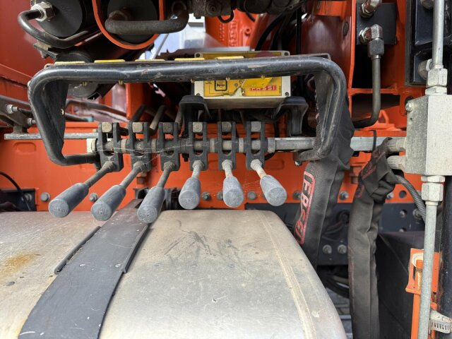 Renault Premium Lander Pritsche mit Kran FASSI - Автоманипулятор, Грузовик бортовой/ Платформа: фото 4 Renault Premium Lander Pritsche mit Kran FASSI - Автоманипулятор, Грузовик бортовой/ Платформа: фото 4