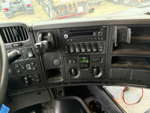 Scania R560 6x4 Holztransport Kran LOGLIFT HIAB 140S79R - Лесовоз, Автоманипулятор: фото 4 Scania R560 6x4 Holztransport Kran LOGLIFT HIAB 140S79R - Лесовоз, Автоманипулятор: фото 4